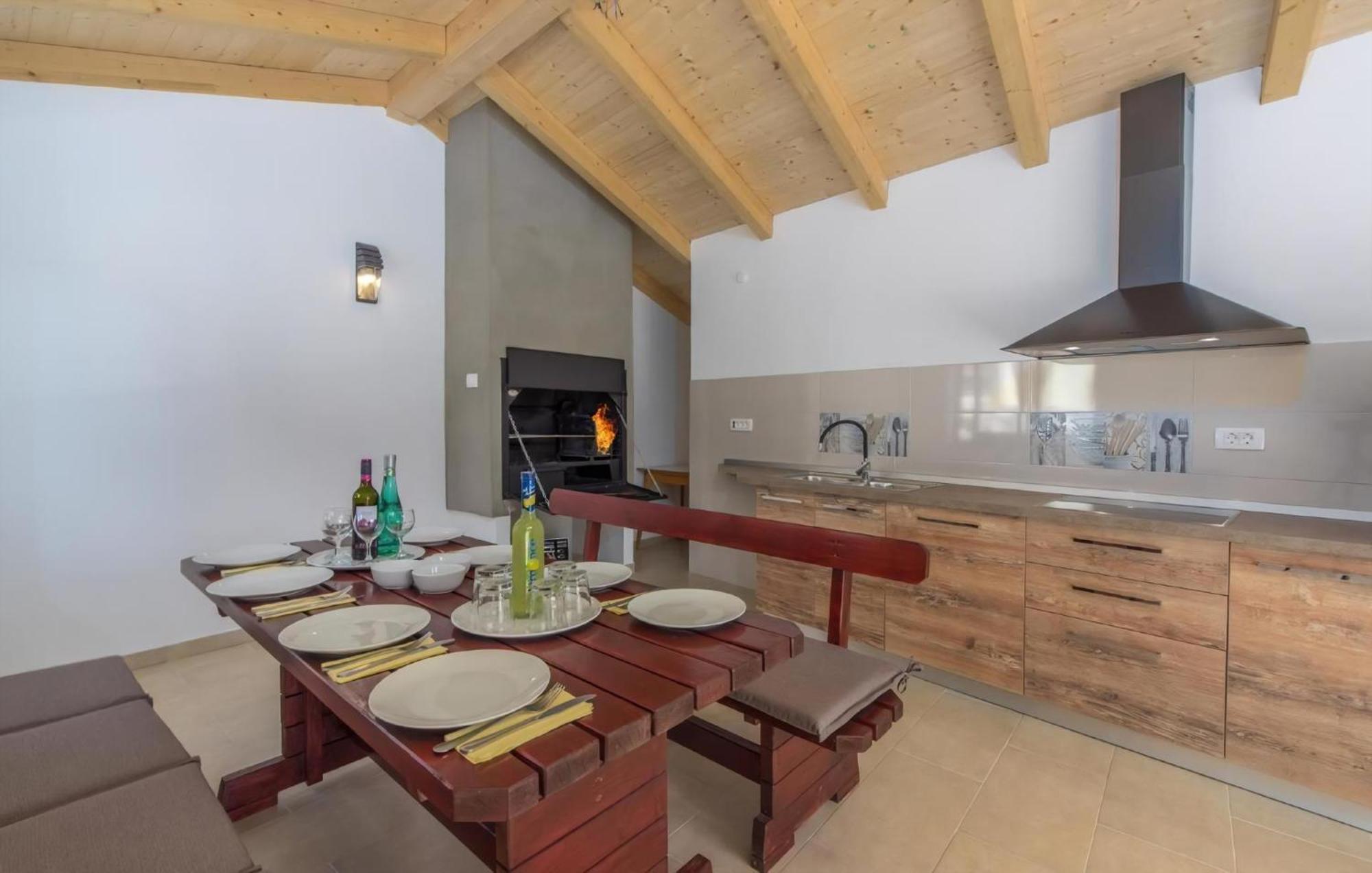 In Pjescana Uvala Mit Garten, Grill Apartment *